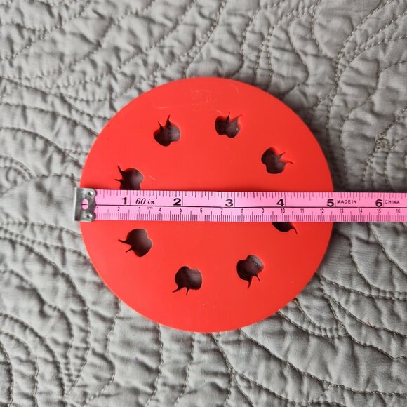 Fox Run Heart & Apple(Lrg/Sm) Pie Top Cutter, Plastic, Red - Picture 4 of 4